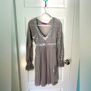 Silver/grey cocktail dress with sequins. Back belt.